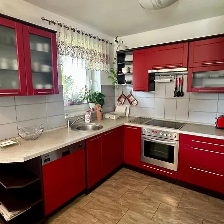 Apartament Borovi